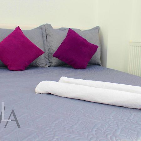 White Luxury Apartment Sibiu Exteriör bild